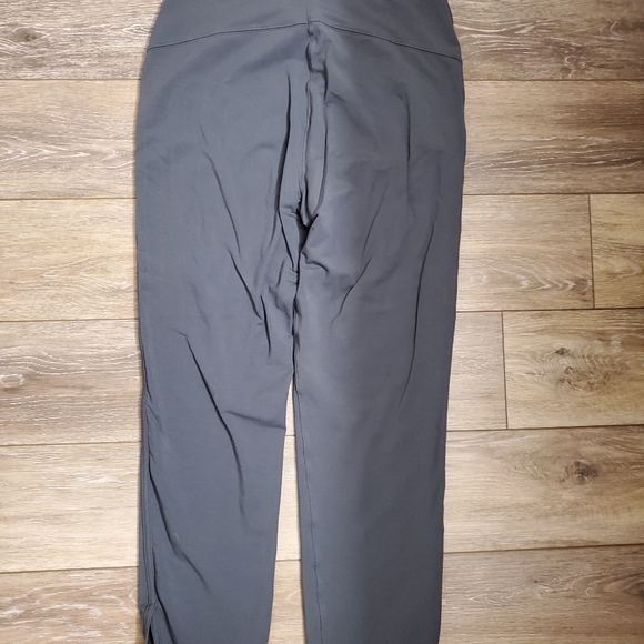 lululemon athletica Pants - Womens Lululemon Wide Leg Capris Sz 6